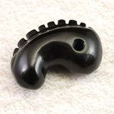 Japanese Natural 隠岐の島 黒曜石 Magatama 獣型 31mm 9.3g with Directory Card (ID:70878)