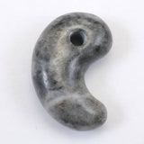Japanese Natural Churaumi Chert 26mm Magatama 6.0g (ID:90696)