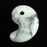 Natural Itoigawa Jadeite Green 78mm Magatama 268.5g with Certificate (ID:93613)